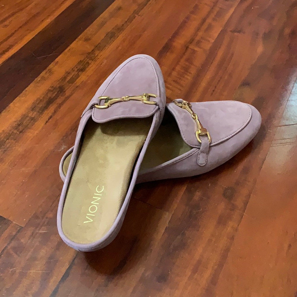 Vionic size 10 purple mule